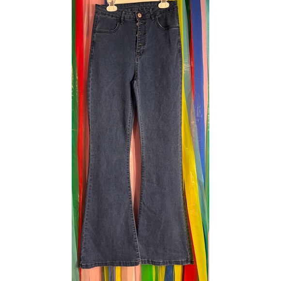 SHEIN Button Up Flare Hem Jeans. Size Small (4) - Picture 2 of 10